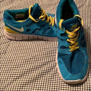Lightly worn Nike Free Run 2 - size 12